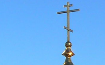 Pýtajte sa … V poslednej dobe často gréckokatolíci vydávajú životopisy pravoslávnych svätých a prezentujú sa Andrejevským krížom, je to správne?