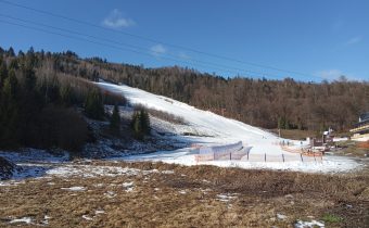 Dňa 3. 2. 2020 v čase polročných prázdnin sa uskutočnila korčuľovačka a sánkovačka v Hnilčíku